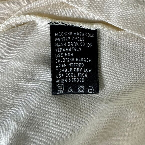 August Silk Sleeveless Button Up Layered Top. Size XL - Picture 3 of 6